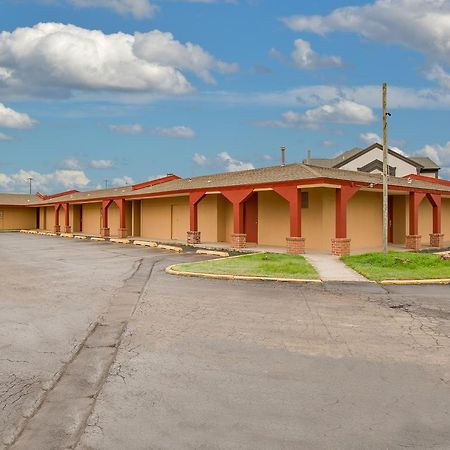 Travelers Inn Midwest City Extérieur photo