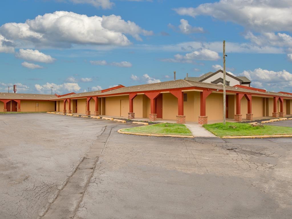 Travelers Inn Midwest City Extérieur photo