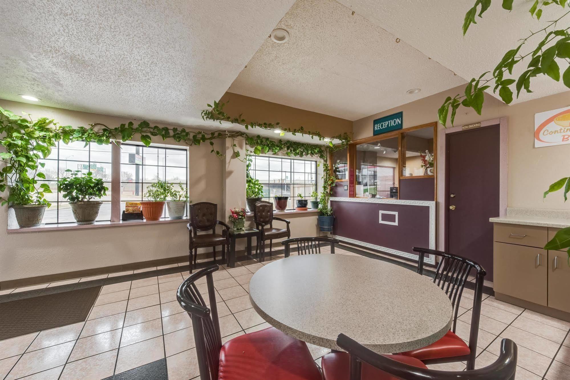Travelers Inn Midwest City Extérieur photo