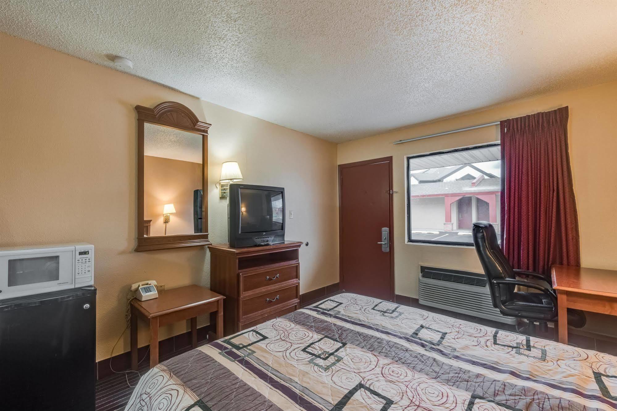 Travelers Inn Midwest City Extérieur photo